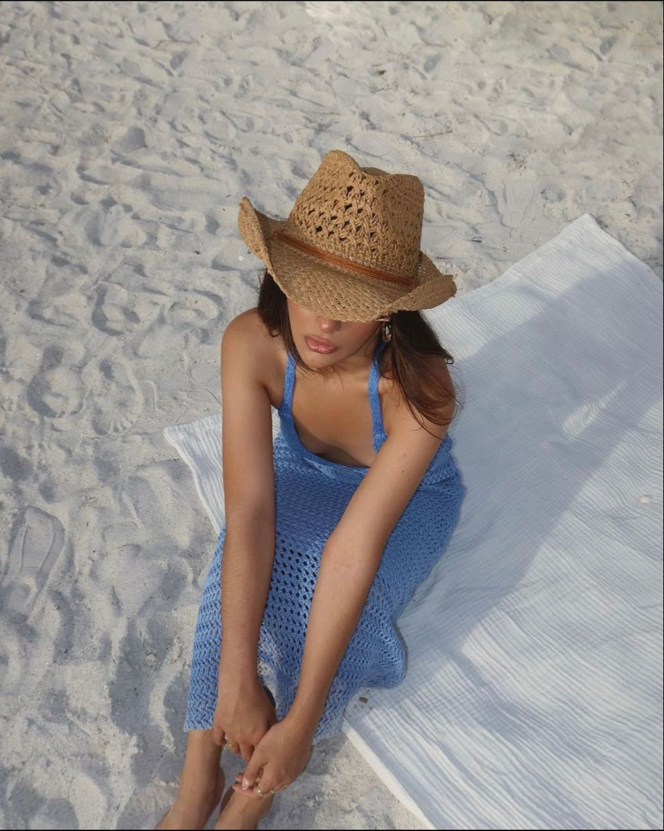 Những mẫu nón cói dành cho các cô gái ngày đi biển