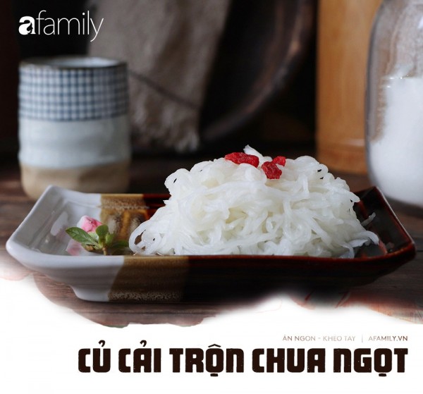 Ăn món gì cũng ngon với củ cải trộn chua ngọt mát giòn làm cực dễ!