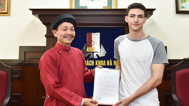 Một học sinh xuất sắc người Mỹ du học tự túc tại Đại học Bách khoa Hà Nội Một học sinh xuất sắc người Mỹ du học tự túc tại Đại học Bách khoa Hà Nội