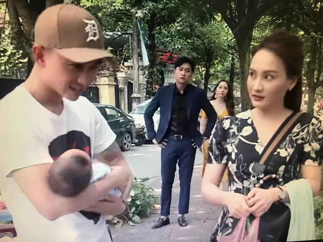 Về nhà đi con tập 67: Vũ khó chịu khi Dũng thân mật với Thư