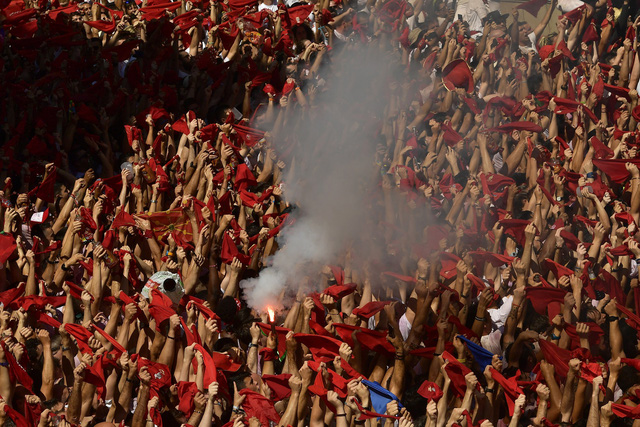 Lễ hội đua cùng bò tót San Fermin ở Tây Ban Nha