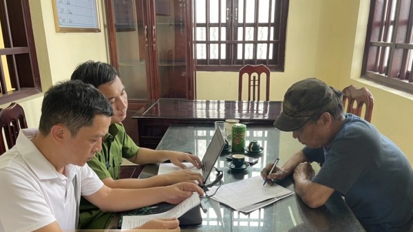 Bị phạt 7,5 triệu đồng vì xúc phạm lãnh đạo Đảng, Nhà nước Bị phạt 7,5 triệu đồng vì xúc phạm lãnh đạo Đảng, Nhà nước