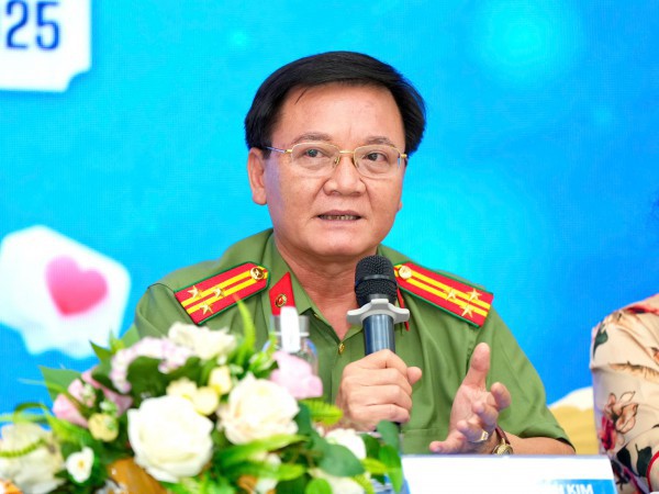 Doanh nghiệp phải làm gì khi bị tin giả tấn công? Doanh nghiệp phải làm gì khi bị tin giả tấn công?