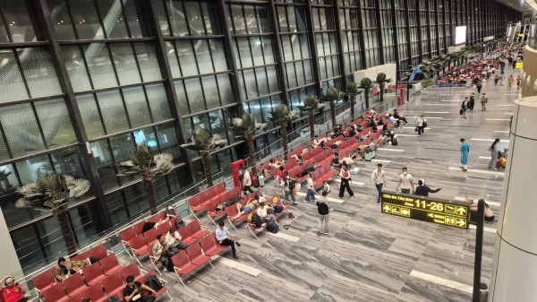 Mua ảnh check-in giá 10.000 đồng/tấm để 