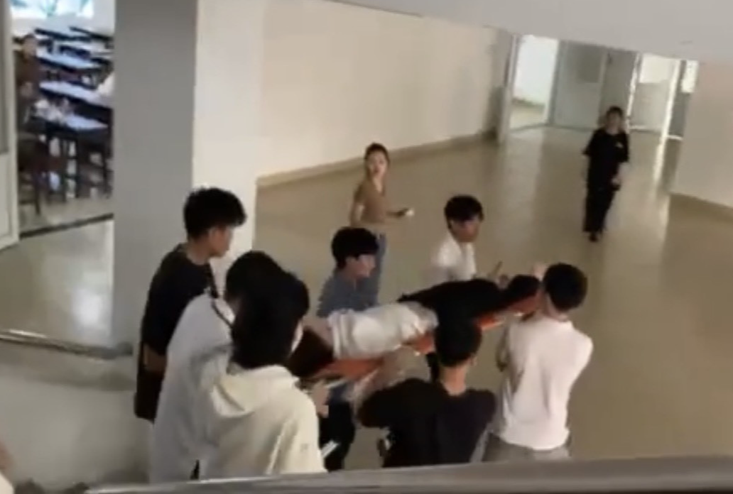 Từ vụ nữ sinh viên đột quỵ tại lớp học: Cách nào để phòng ngừa? Từ vụ nữ sinh viên đột quỵ tại lớp học: Cách nào để phòng ngừa?