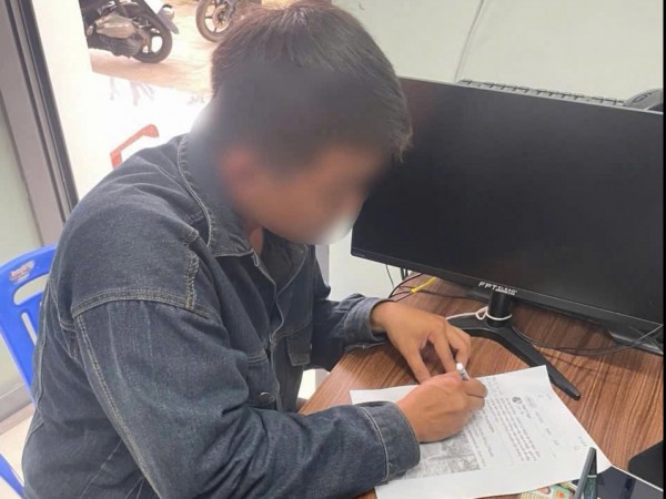 Đăng tin sai sự thật trên Facebook, xúc phạm người cứu trợ, bị phạt 7,5 triệu đồng