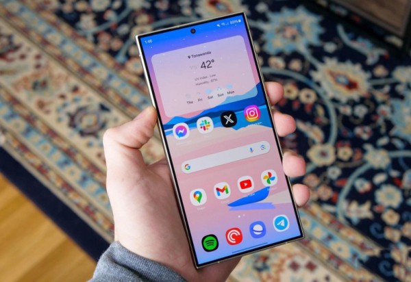 Samsung sáng tỏ các tính năng AI của One UI 7 trên smartphone Galaxy cũ