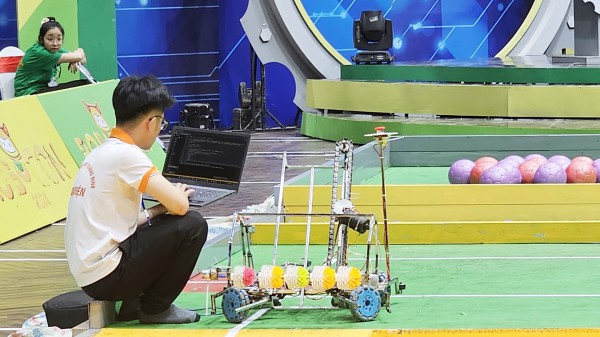 Robocon Việt Nam 2024: Sôi động buổi thử sân trước vòng sơ tuyển