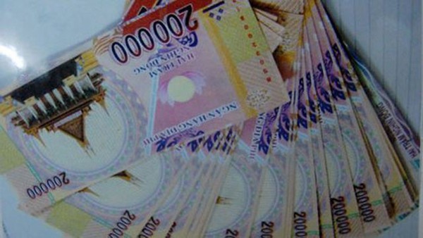 Khó tin: Tráo tiền âm phủ lấy hơn 7 tỷ đồng trong két ngân hàng