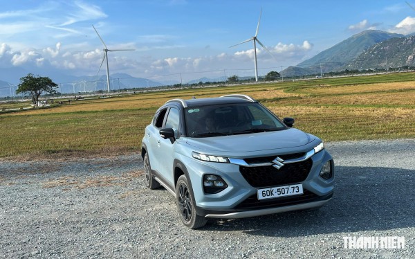 10 ngày cầm lái Suzuki Fronx: Nhiều tính năng thực dụng, vài điểm vẫn hơi 