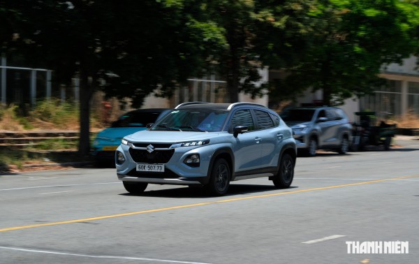 10 ngày cầm lái Suzuki Fronx: Nhiều tính năng thực dụng, vài điểm vẫn hơi 