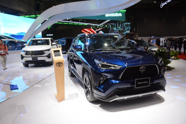 10 ô tô động cơ xăng, dầu bán chạy nhất Việt Nam 2025: Mitsubishi Xpander dẫn đầu