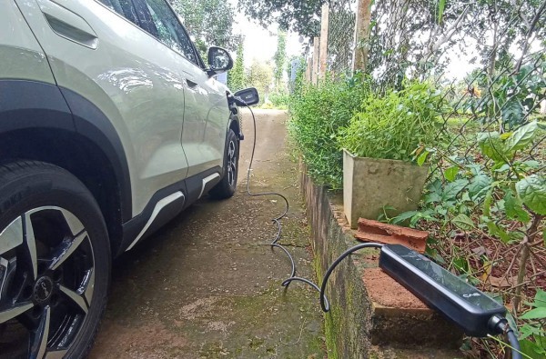4 ngày cầm lái xe điện BYD Atto 2: Đáng 