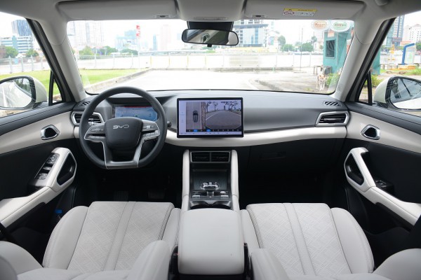 4 ngày cầm lái xe điện BYD Atto 2: Đáng 