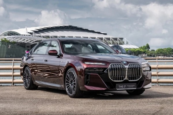 BMW và lựa chọn EREV: Chiến lược “vừa điện vừa xăng” cho giai đoạn chuyển tiếp