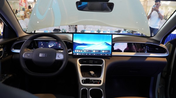 Bộ đôi SUV Geely EX2, EX5 gia nhập thị trường Việt Nam, giá từ 459 triệu