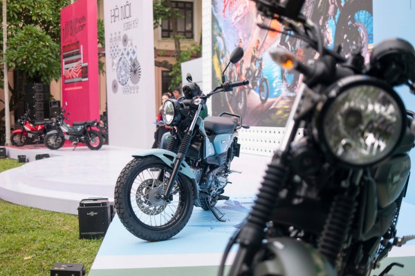 Chưa về đến đại lý, Yamaha PG-1 