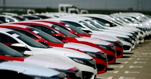 Cung vượt xa cầu, ô tô tiếp tục đại hạ giá