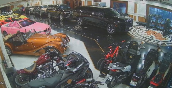 Dàn xe trăm tỷ của đại gia thẩm mỹ viện Mailisa