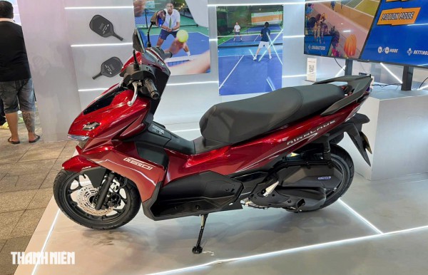 Giá bán tăng nhẹ, Honda Air Blade 2026 thay đổi gì?