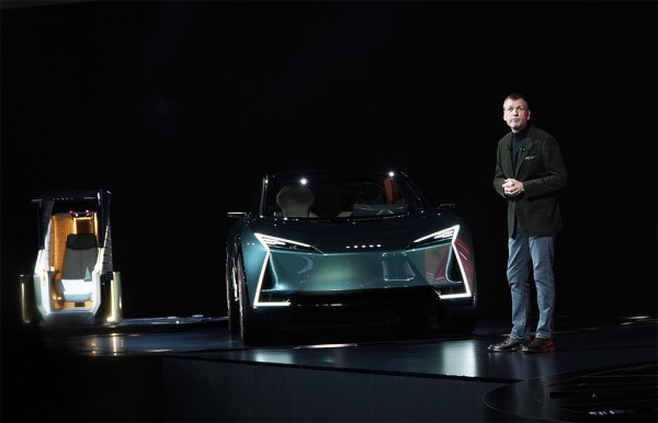 Giải mã bí mật thành công của Lexus