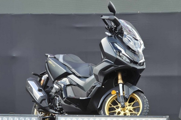 Honda ADV 350 vừa bán đã Honda ADV 350 vừa bán đã