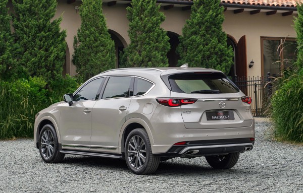 Mazda CX-8 thêm bản mới, lần đầu có giá dưới 900 triệu tại Việt Nam
