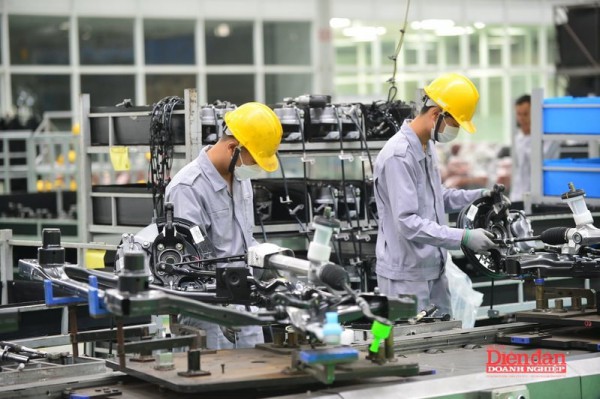 Nhập khẩu ô tô giảm nhịp, ngành linh kiện phục hồi mạnh mẽ