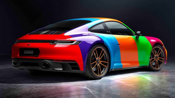 Porsche và tham vọng sơn đổi màu, mở lối cho cá nhân hóa ô tô