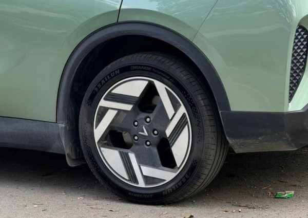 Rộ tin VinFast Limo Green bản mới vừa chạy thử nghiệm, nhiều trang bị hơn