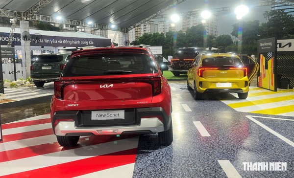 SUV đô thị: Mitsubishi Xforce vượt Toyota Yaris Cross, cuộc đua doanh số ‘nóng’ trở lại