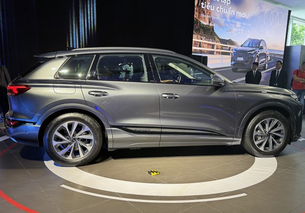 SUV thuần điện Audi Q6 e-tron giá từ 3,199 tỉ đồng tại Việt Nam SUV thuần điện Audi Q6 e-tron giá từ 3,199 tỉ đồng tại Việt Nam