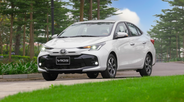Sedan hạng B dưới 600 triệu năm 2025: Toyota Vios dẫn đầu, Honda City vượt Hyundai Accent