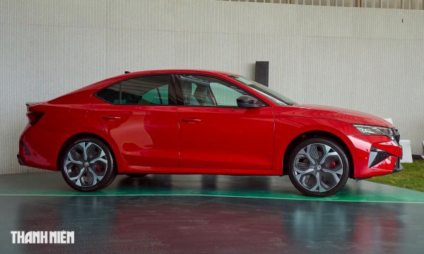 Skoda Octavia RS giá 1,608 tỉ tại Việt Nam, có gì để cạnh tranh?