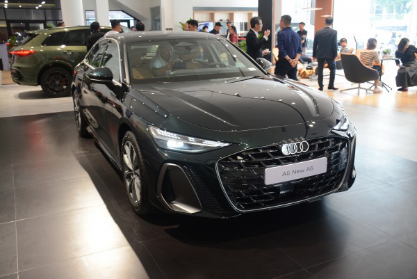 Thay tướng, làm mới đại lý Audi quyết 