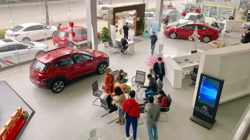 Thị trường ô tô tràn ngập khuyến mãi trước Tết Nguyên đán