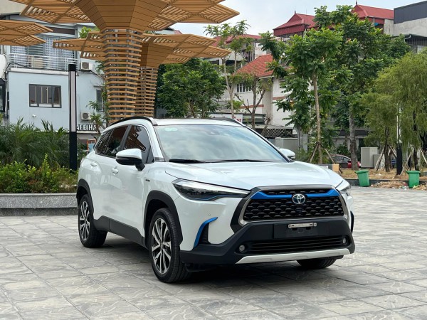 Toyota Corolla Cross hybrid sau 3 năm sử dụng giá gần 800 triệu đồng, có đáng mua? Toyota Corolla Cross hybrid sau 3 năm sử dụng giá gần 800 triệu đồng, có đáng mua?
