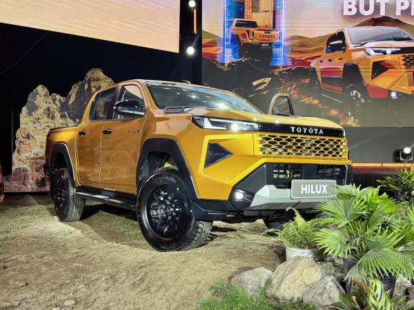Toyota Hilux 2026 lột xác thiết kế, chốt giá từ 632 triệu đồng