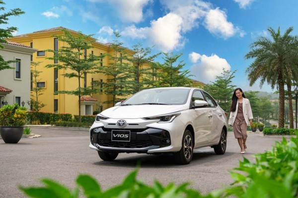 Toyota Việt Nam có tháng thứ hai liên tiếp bán hơn 8.000 xe