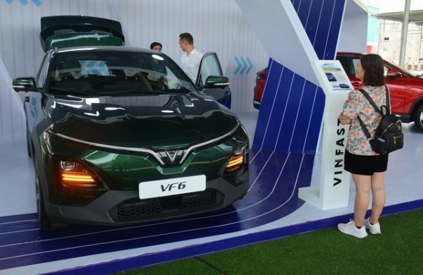 Toyota, VinFast kích cầu hết mức, thị trường ô tô Việt ngày càng cạnh tranh