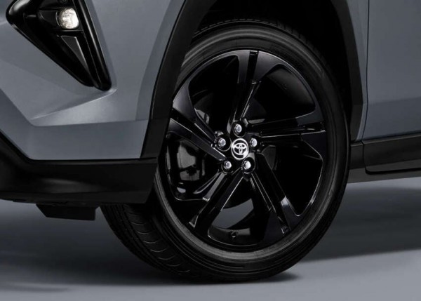 Toyota Yaris Cross có thêm phiên bản Nightshade thu hút ánh nhìn