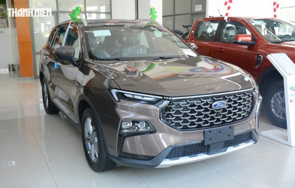 Triệu hồi hơn 815 xe Ford Territory tại Việt Nam