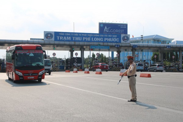 Từ ngày 1.10 không có tiền trong tài khoản giao thông, qua trạm BOT có bị phạt?