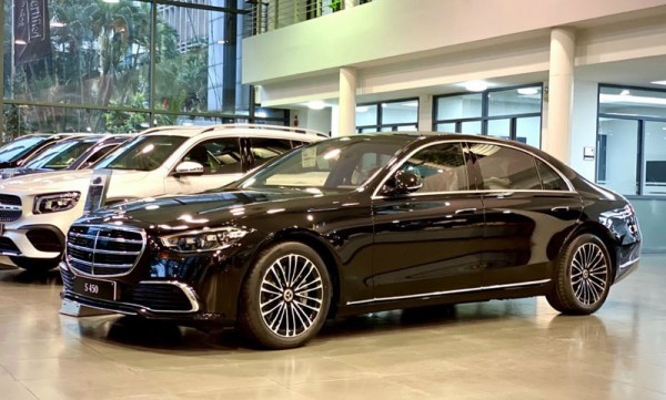 Vì sao xe sang Mercedes S-Class giảm giá gần 1,3 tỷ đồng?