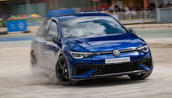 Volkswagen Golf R Performance phiên bản 