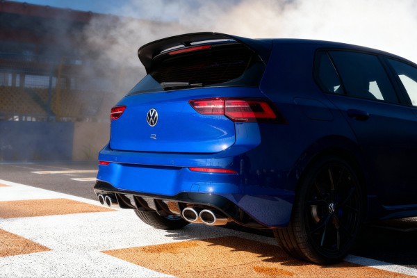 Volkswagen Golf R Performance phiên bản 