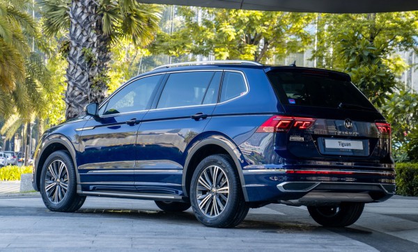 Volkswagen Tiguan thêm bản Platinum bổ sung trang bị, giá 1,688 tỉ đồng