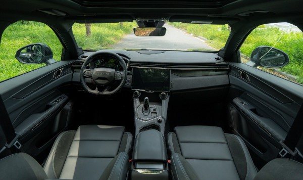 Xe Trung Quốc Lynk & Co 01 thêm bản 