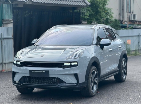 Xe Trung Quốc Lynk & Co 06 rớt giá gần 150 triệu sau chưa đầy 1 năm