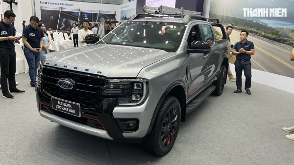 Xe bán tải: Ford Ranger bỏ xa các đối thủ ngay trong bước 